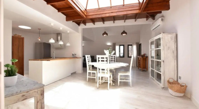 Бунгало Luxury Villa sea front Costa Teguise