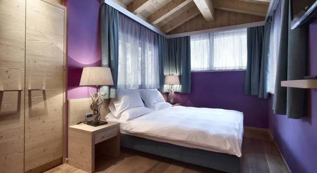 Residence Color Home