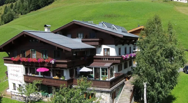Апартаменты Large Apartment in Maria Alm with Terrace