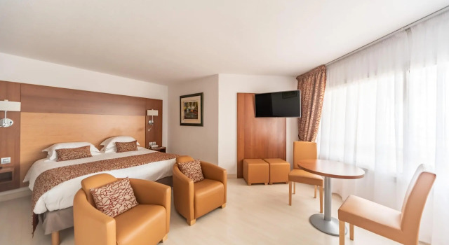 Двухместный номер Standard Mercure Saint Raphael Centre Plage
