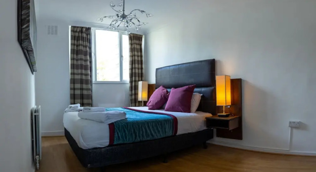 Regent's Park, Sleeps 8, Pet Friendly & Garden