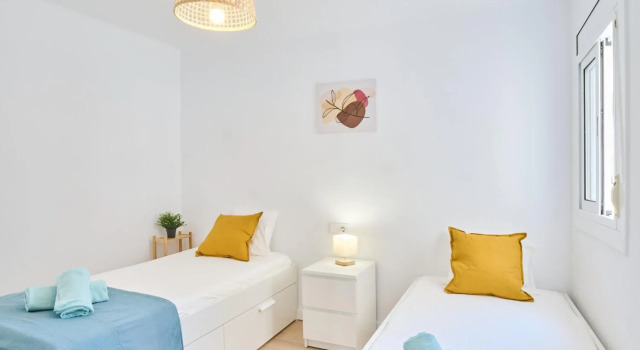 Lovely 2 bedroom apartment with terrace, Забронировать Апартаменты/квартира Апартаменты Бланес, Апартаменты/квартира
