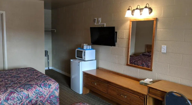 Номер Standard Economy Inn