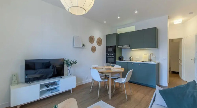 Апартаменты Apartment 4 People w/ Balcony 500m From the Beach