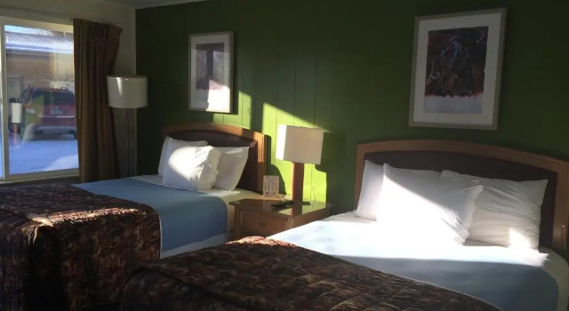 Четырёхместный номер Standard Alamo Motel