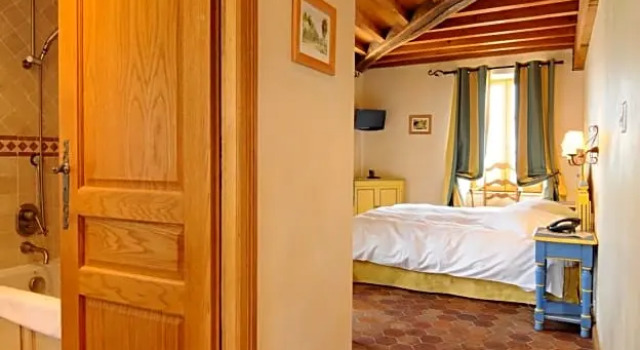 Номер Standard Hostellerie de la Tour dAuxois