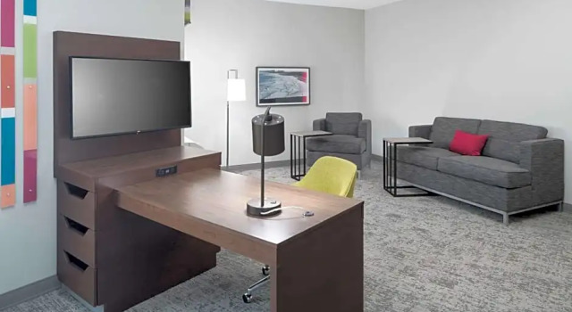 Двухместный люкс Hampton Inn & Suites Cape Canaveral Cruise Port, Fl