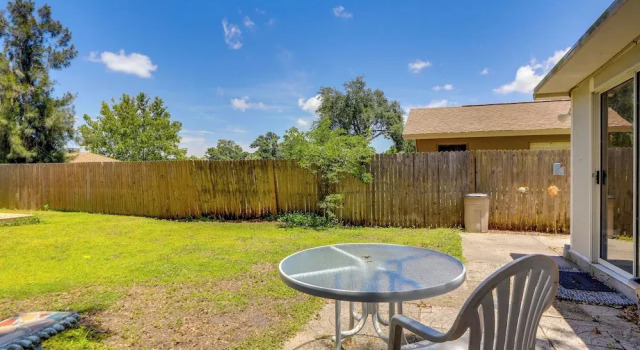 Private Yard & Patio: Studio in Pinellas Park, Book Hotel Pinellas Park Pinellas County