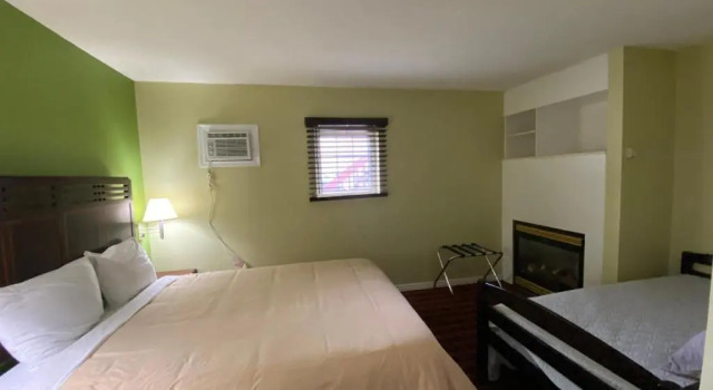 Люкс Deluxe Lakeshore Suites