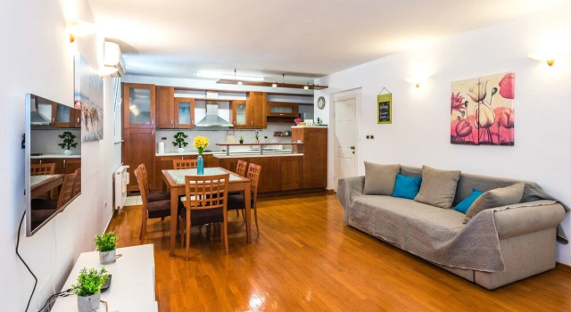 Apartman Summer, Prenota Appartamento Hotel a Croatian Islands con parcheggio, Parcheggio
