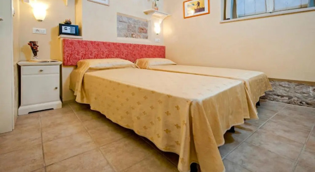 Двухместный номер Standard Guest house SOTTO I VOLTI Centro Storico