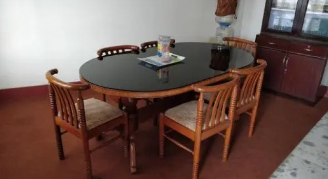OYO Rooms Pan Bazar, Забронировать Отель Отели Гувахати с парковкой, рядом с Assam State Museum, Парковка