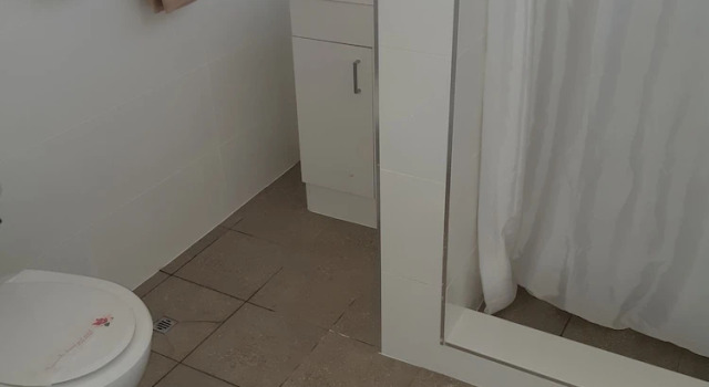 Трёхместный номер Deluxe Colonial Inn Motel
