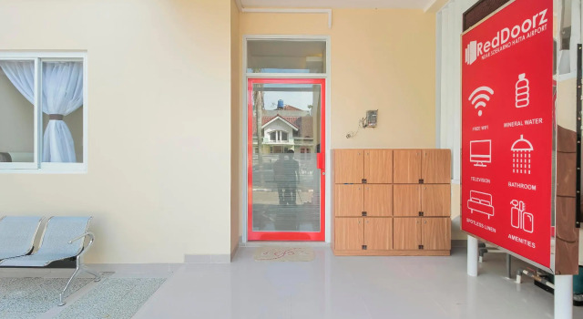 RedDoorz near Soekarno Hatta Airport, Prenota Hotel Hotel a Tangerang con parcheggio, Parcheggio