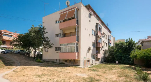 Apartment Medak City Center Nena, Prenota Appartamento Hotel a Croatian Islands con parcheggio, Parcheggio