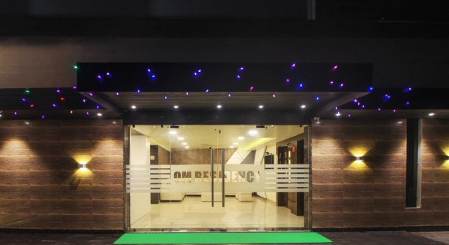 Treebo Om Residency, Rezerwuj Hotel Jhansi Indie