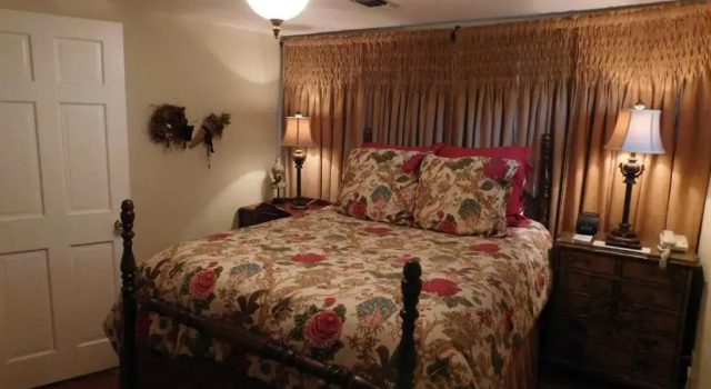 Deluxe suite Rainbow Courts Motel