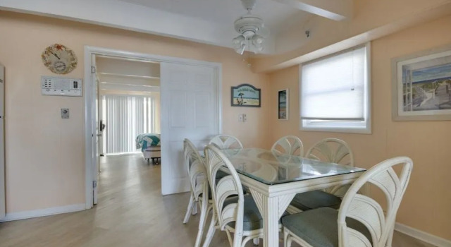 Ocean Colony 28 - 3 Br Townhouse, Забронировать Апартаменты/квартира Апартаменты Оушен-Сити, рядом с Бар Seacrets, Апартаменты/квартира