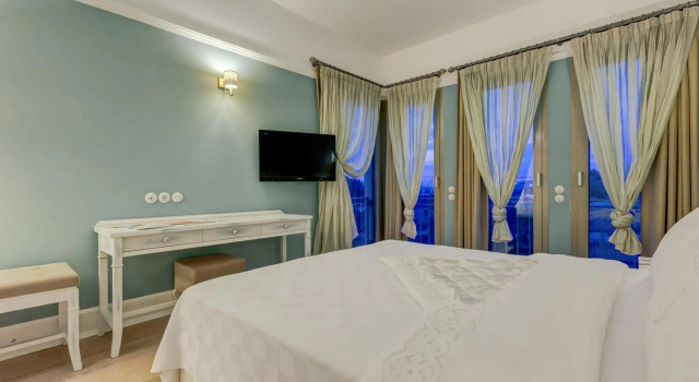 Antmare Hotel