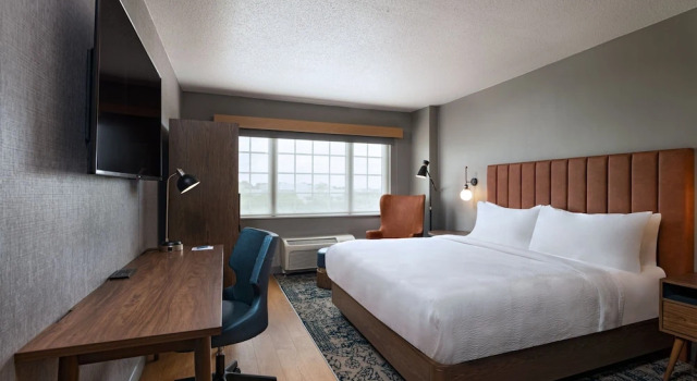 Номер Standard Four Points by Sheraton Houston West