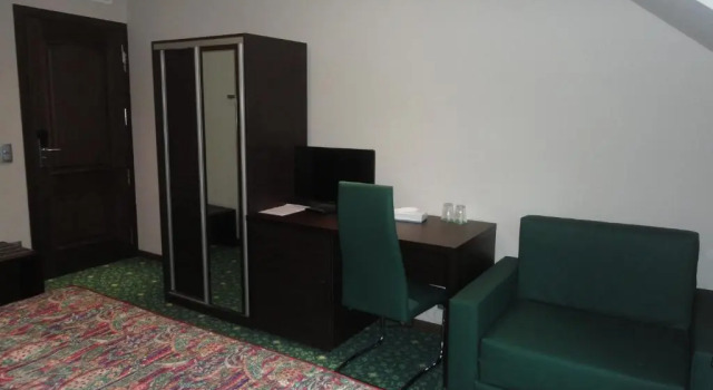 Полулюкс Hotel Lauberge Du Souverain