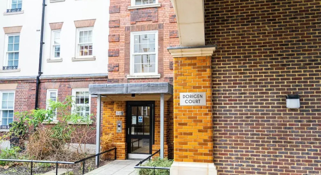 Modern 2 Bedroom 2 Bathroom Apartment, Varaa Huoneisto Asunnot kohteessa Merseyside, Huoneisto