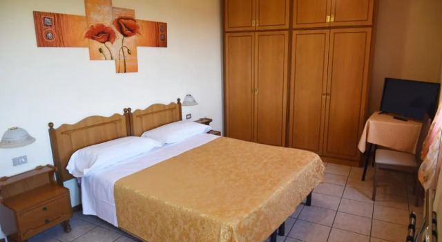 Трёхместный номер Standard Amelia Hotel
