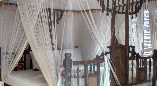 Moonshine Uroa Boutique Hotel