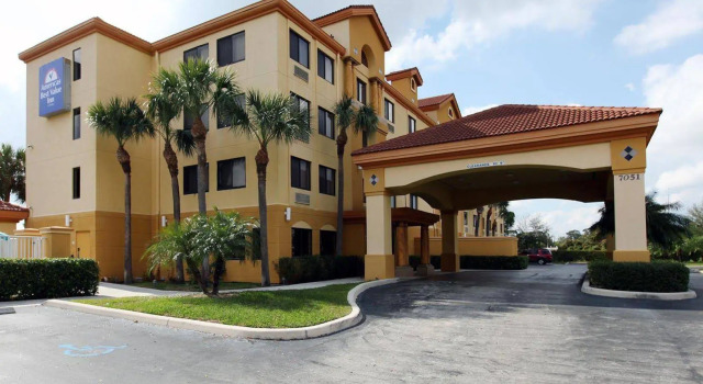 Wellington Retreat, Rezerwuj Hotel Lantana Palm Beach County
