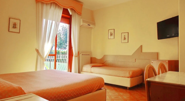 Трёхместный номер Standard с балконом Hotel Giovanna