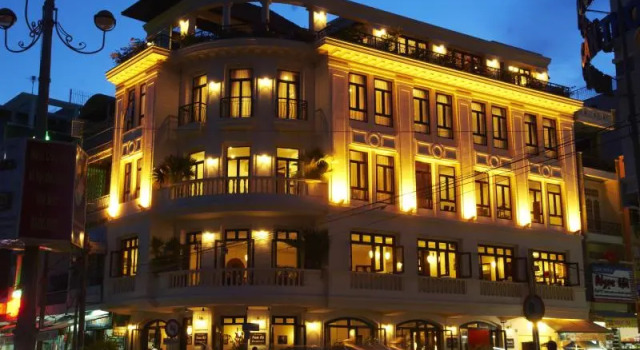 Полулюкс Nam Bo Boutique Hotel