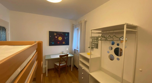 Hawei in Vienna - Doppelhaushälfte mit Garten und Pool zur Mitbenutzung, Varaa Hotelli Wien Itävalta