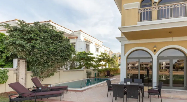Maison Privee - Frond Villa A, Забронировать Вилла Виллы Дубая, Вилла