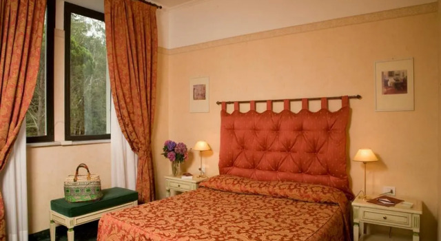 Двухместный номер Standard с частичным видом Grand Hotel Majestic
