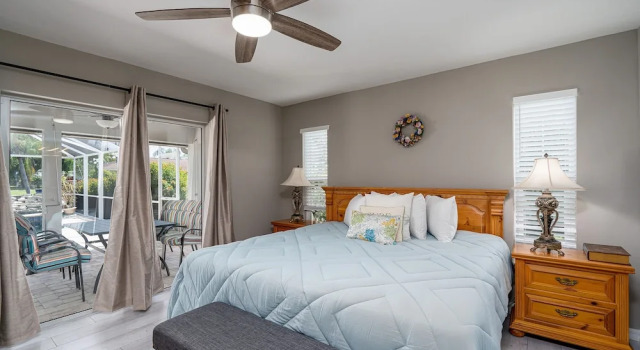 Barefoot Hideaway, With Spa And Pool 3 Bedroom Home by RedAwning, Забронировать Курортный отель Бонита-Спрингс Southwest Florida, рядом с Gulf Coast Certified Primary Care