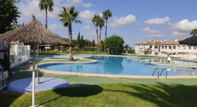 Апартаменты Costa Blanca Bungalow Lago jardin frente piscina 4 personas