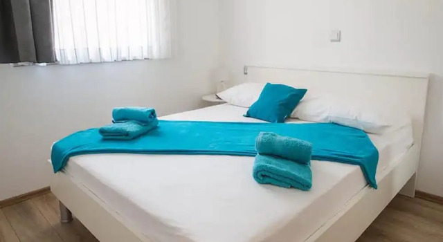 Коттедж с балконом Holiday Home J&D 2