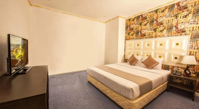 Двухместный номер Standard Golden Crown Hotel