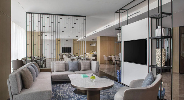 Четырёхместный номер Executive с видом на город Courtyard Chengdu South