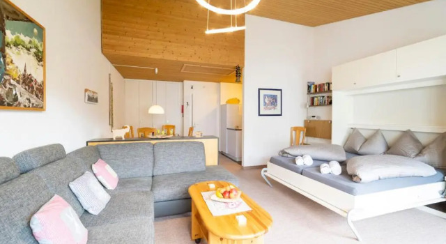 Chasa Trü Nr. 8, Book Hotel Scuol Grisons