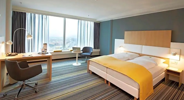 Номер Executive Premier Inn Würzburg