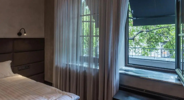 BRYK Hotel - Maestro, Забронировать Отель Отели Одессы с парковкой, рядом с Памятник де Ришельё, Парковка