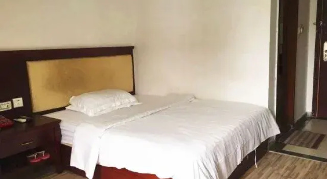 Jixuan Hotel