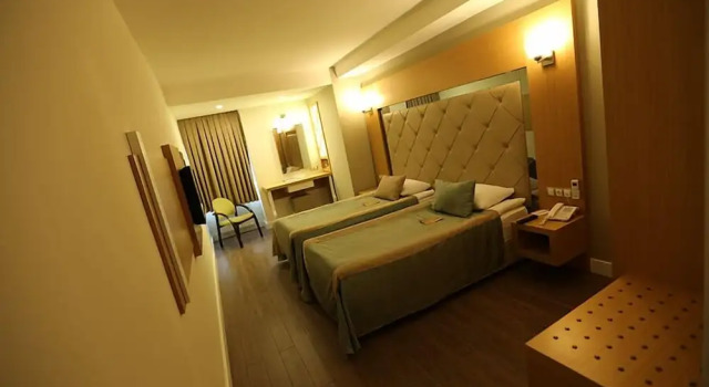 Трёхместный номер Standard Hotel Grand Nigde