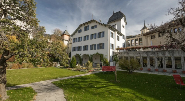 Gästehaus St. Ursula, Забронировать Отель Бриг Белальп