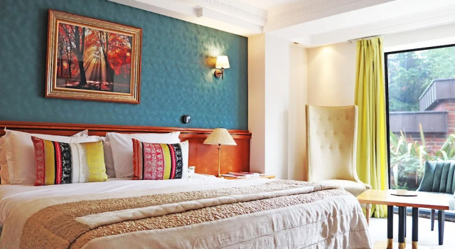 Полулюкс с балконом Fredricks Hotel & Spa
