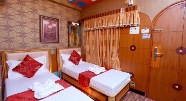 Двухместный номер Economy Hotel Shri Swarnas Palace - A Business Class Hotel