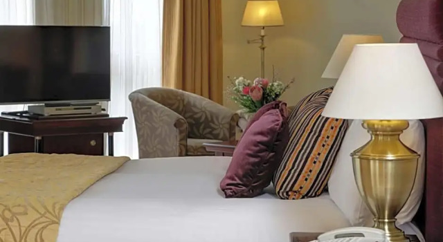Люкс Knights Hill Hotel & Spa