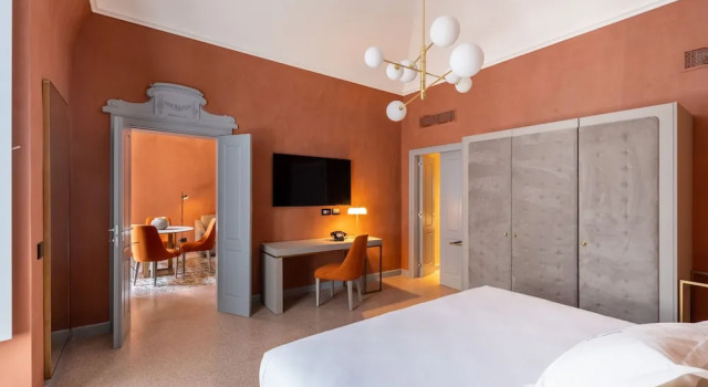 Полулюкс Дуплекс VIS urban suites & spa - Boutique Hotel