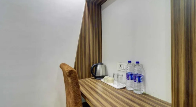 Двухместный номер Standard FabHotel New Blue Sapphire Residency